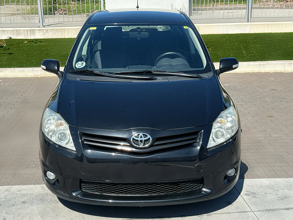 Toyota Auris 2010