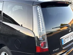 Mitsubishi Grandis 2010