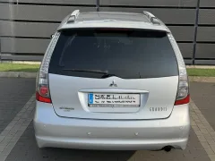 Mitsubishi Grandis Inform 2010