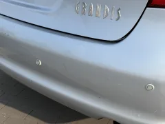 Mitsubishi Grandis Inform 2010